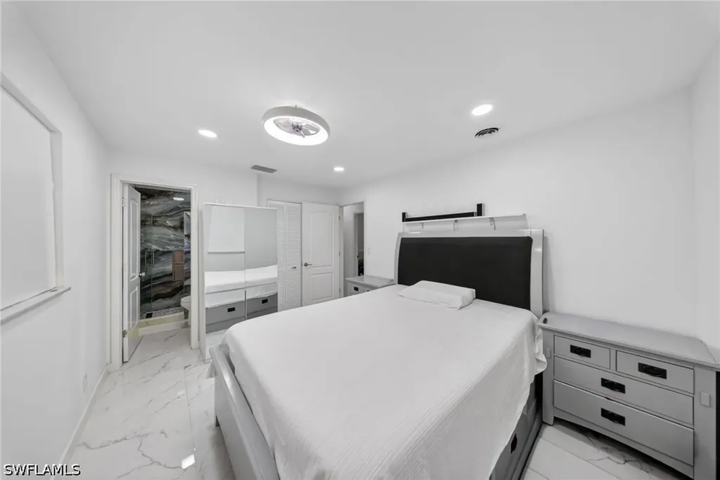 5278 Floridan Avenue Naples FL 34113