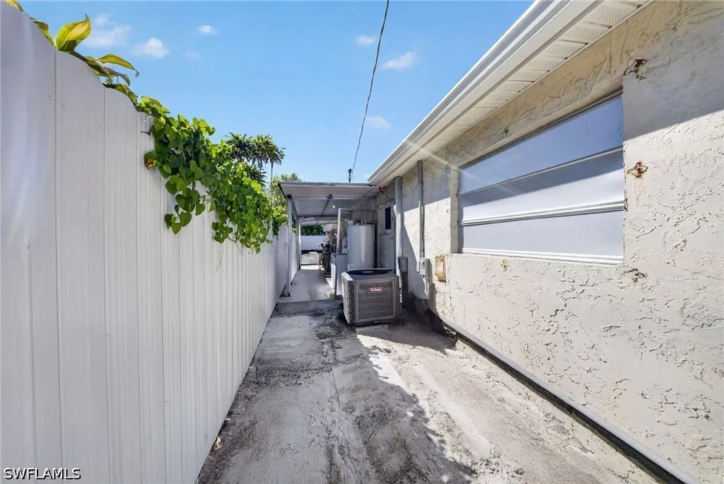5278 Floridan Avenue Naples FL 34113