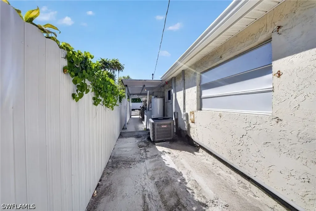 5278 Floridan Avenue Naples FL 34113