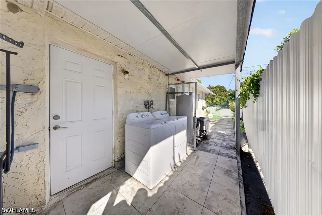 5278 Floridan Avenue Naples FL 34113