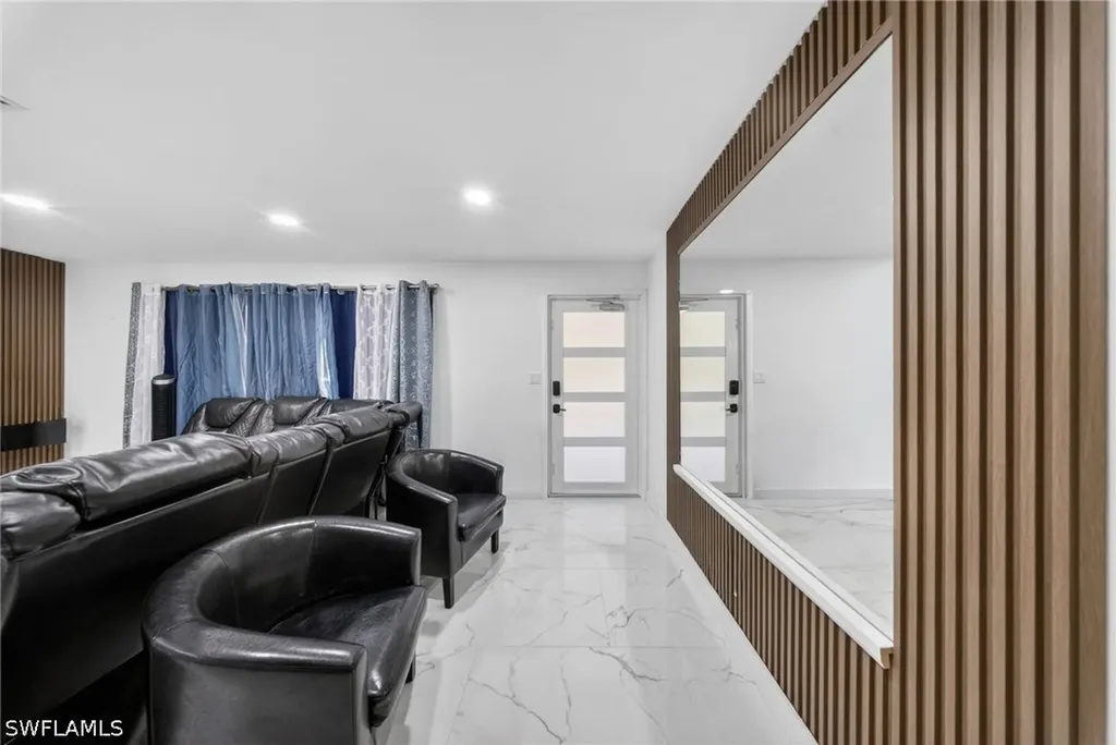 5278 Floridan Avenue Naples FL 34113
