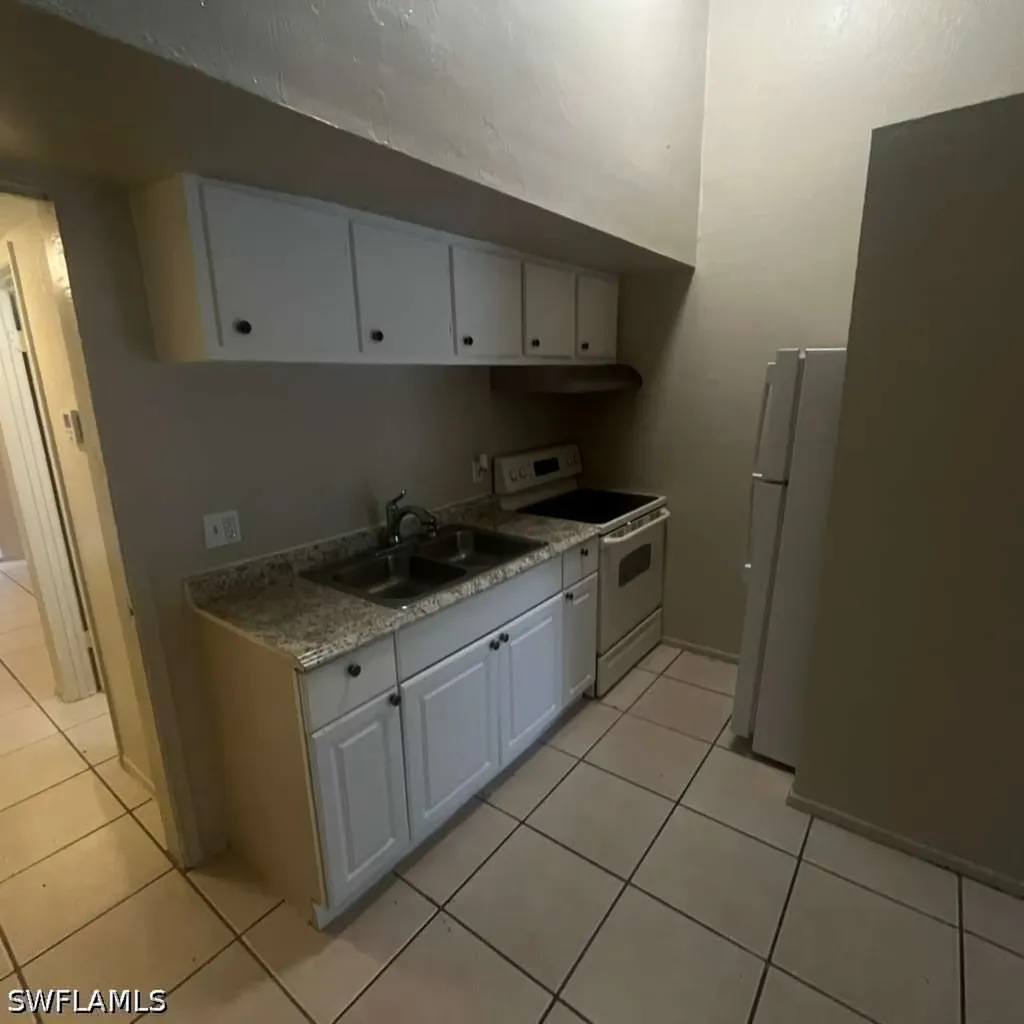 3838 Madison Avenue Fort Myers FL 33916