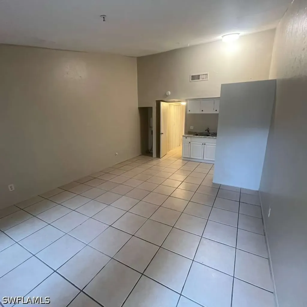 3838 Madison Avenue Fort Myers FL 33916