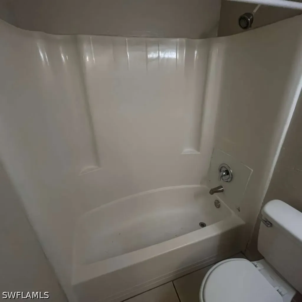 3838 Madison Avenue Fort Myers FL 33916
