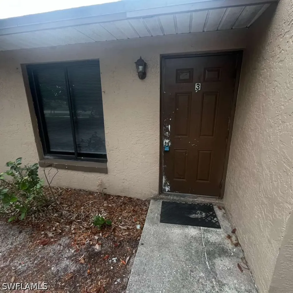 3838 Madison Avenue Fort Myers FL 33916
