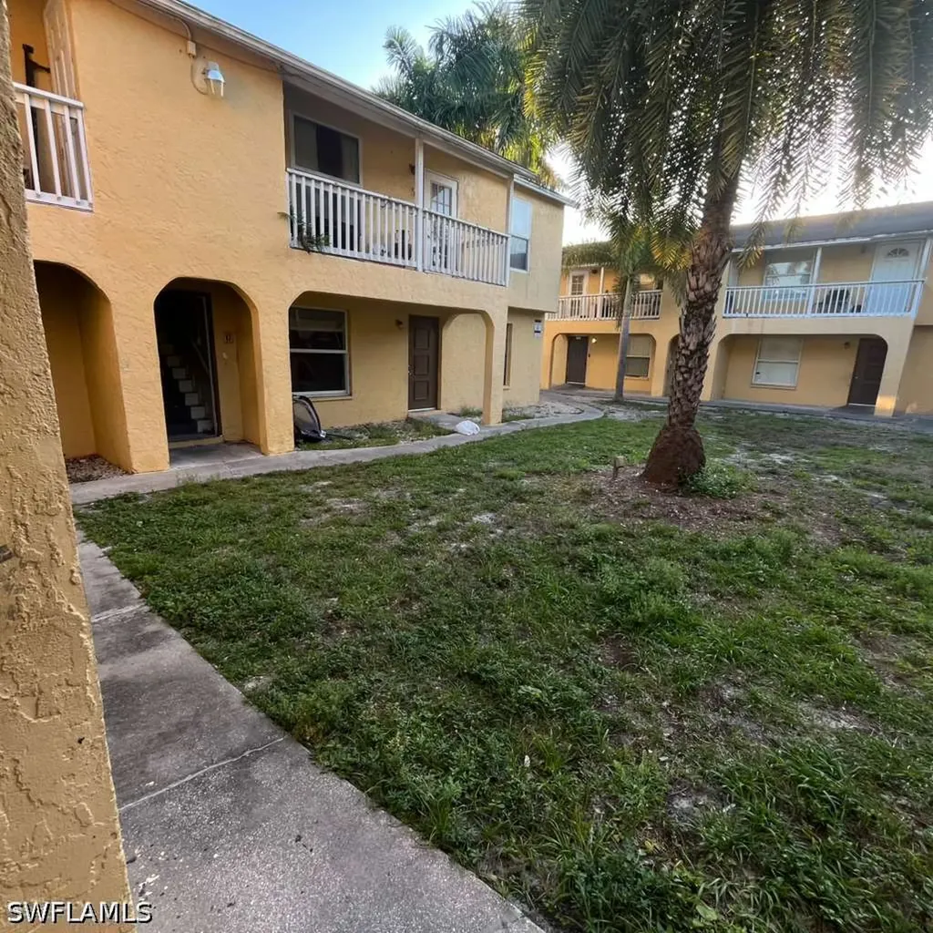 3950 Lora Street Fort Myers FL 33916