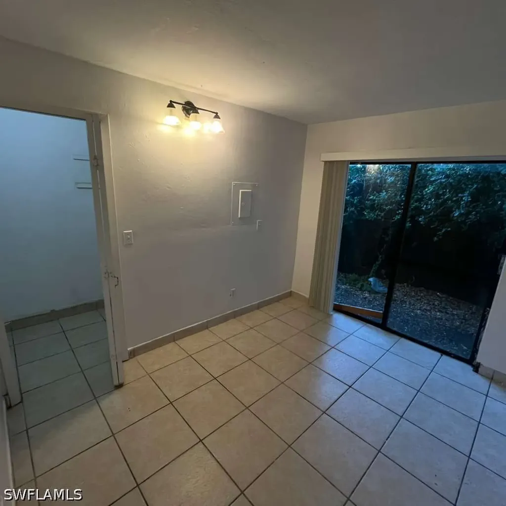 3950 Lora Street Fort Myers FL 33916