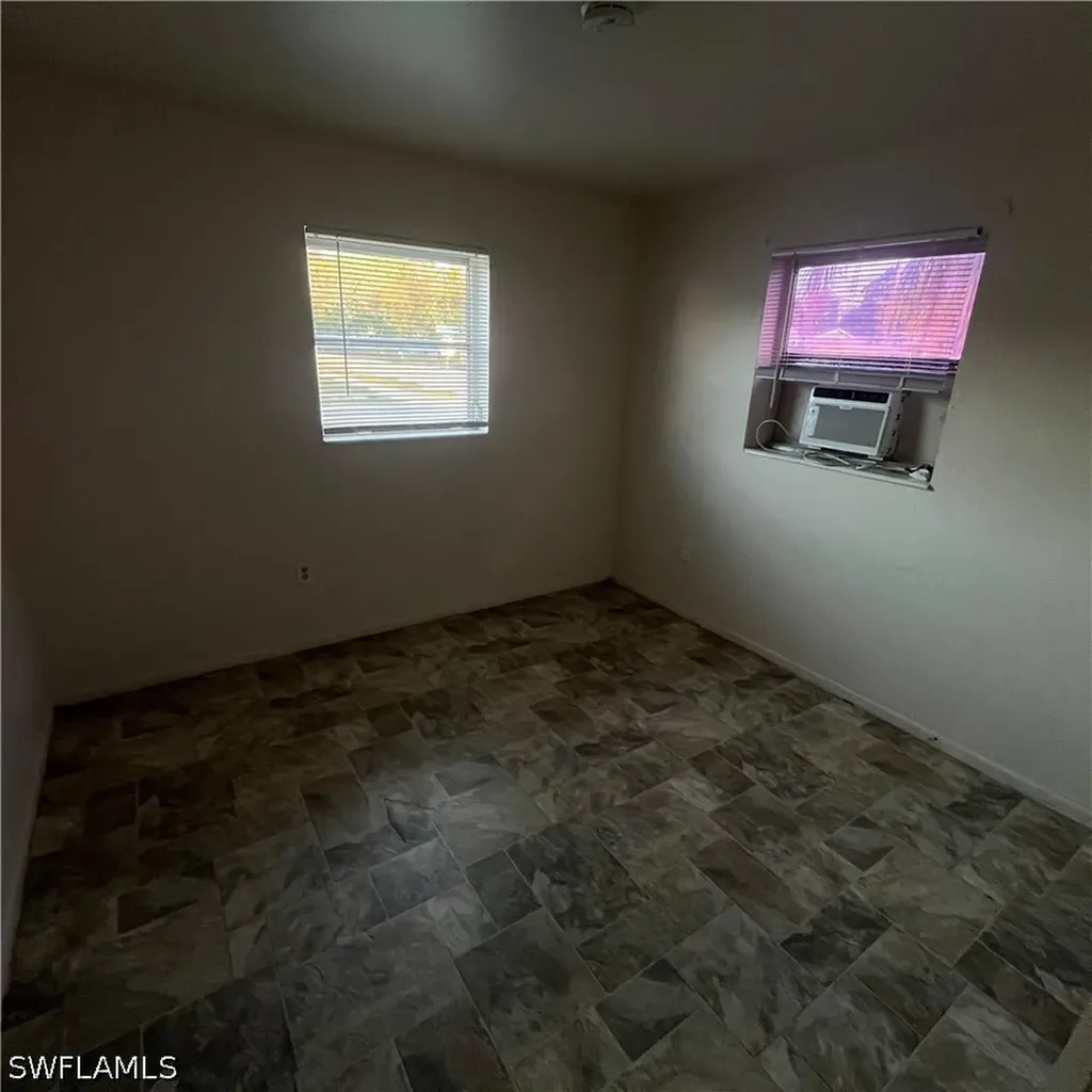 2301 Cranford Avenue Fort Myers FL 33916