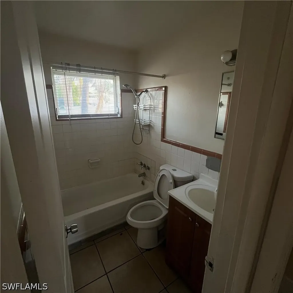 2301 Cranford Avenue Fort Myers FL 33916