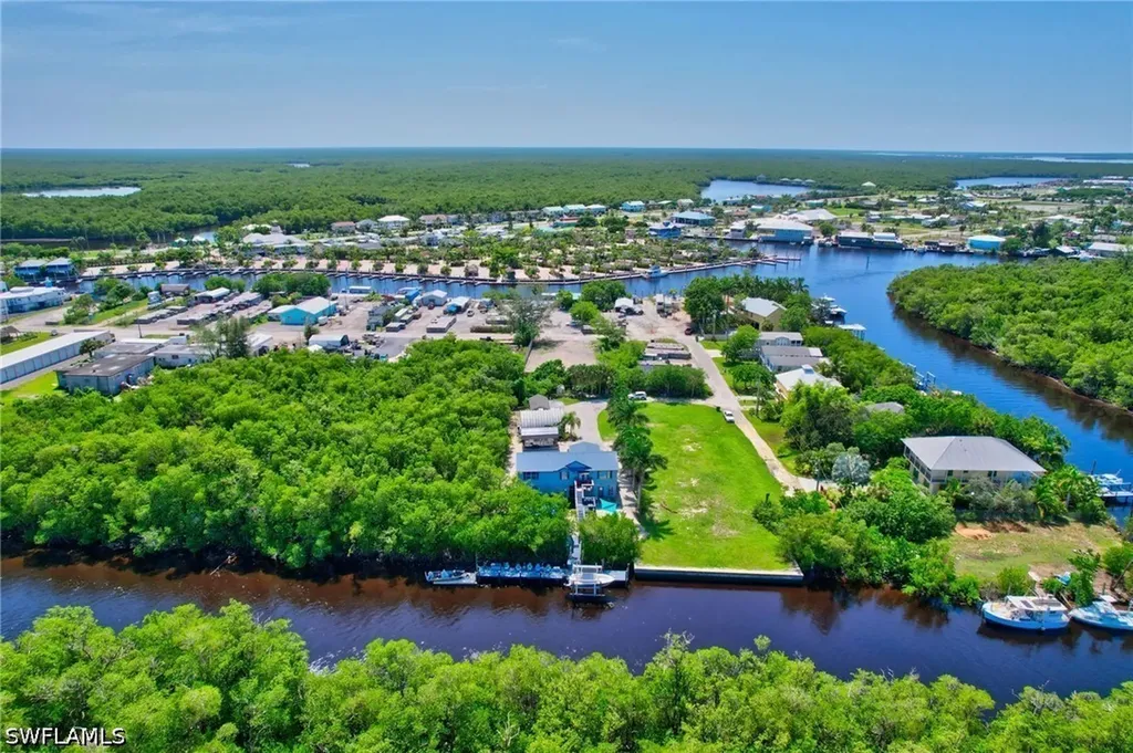 936 Panther Creek Lane Everglades City FL 34139