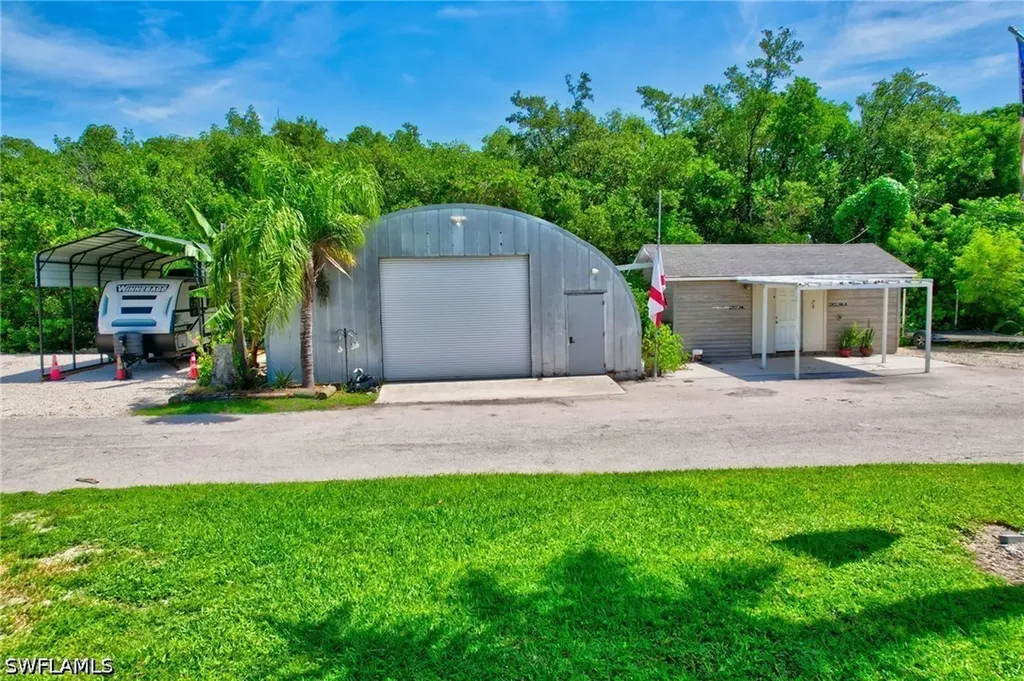936 Panther Creek Lane Everglades City FL 34139