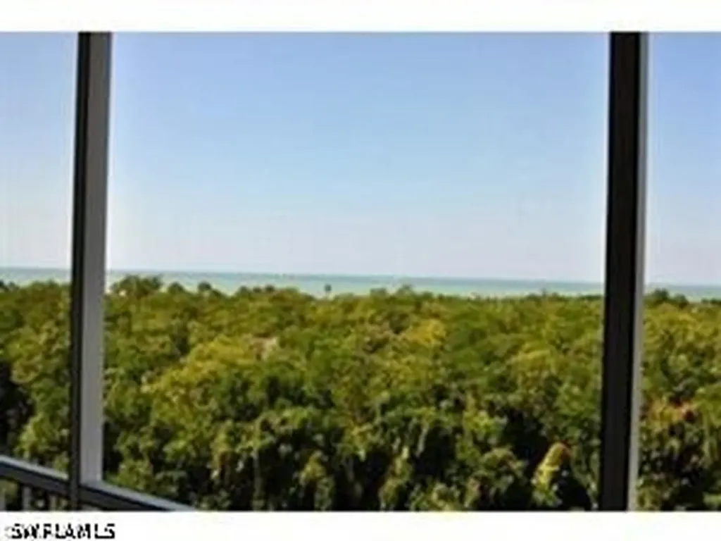 3 Bluebill Avenue Naples FL 34108