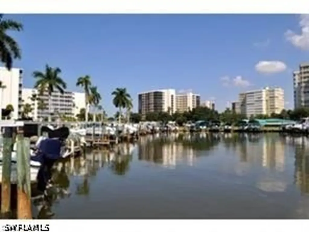 3 Bluebill Avenue Naples FL 34108