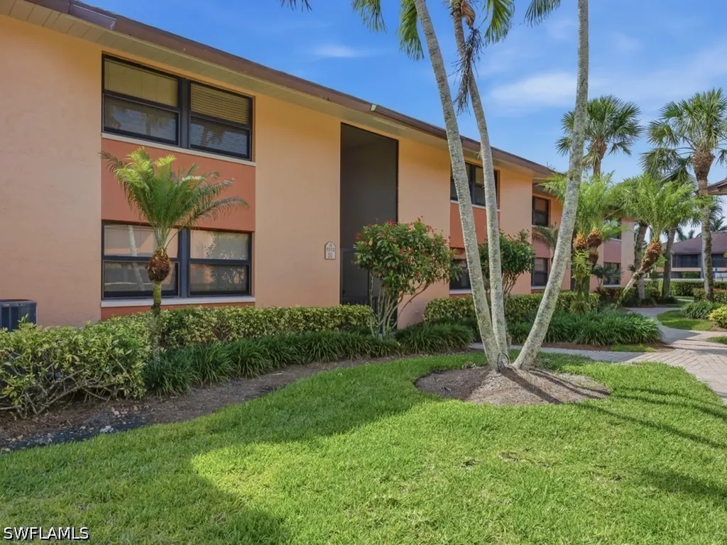 1512 Mainsail Drive Naples FL 34114