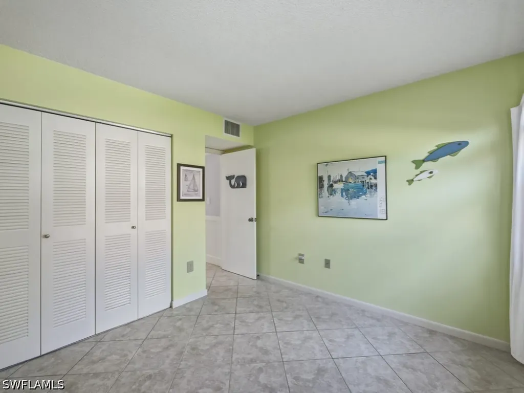 1512 Mainsail Drive Naples FL 34114