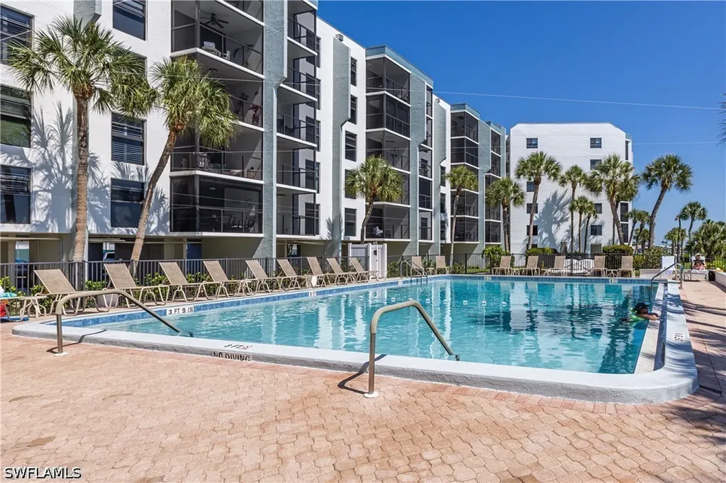 1085 Bald Eagle Drive Marco Island FL 34145