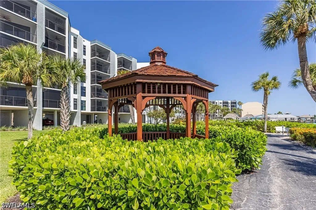 1085 Bald Eagle Drive Marco Island FL 34145