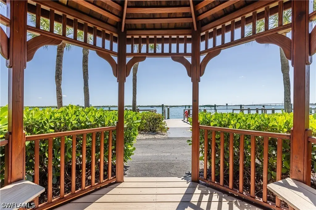 1085 Bald Eagle Drive Marco Island FL 34145