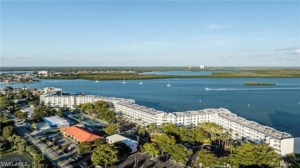 1085 Bald Eagle Drive Marco Island FL 34145