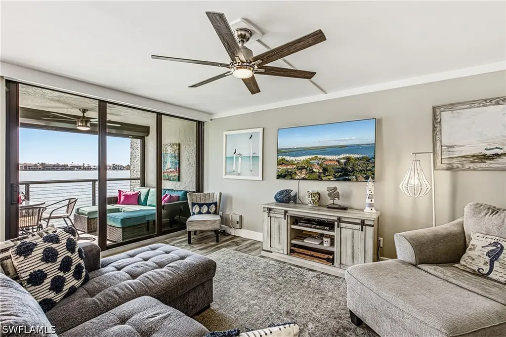 1085 Bald Eagle Drive Marco Island FL 34145