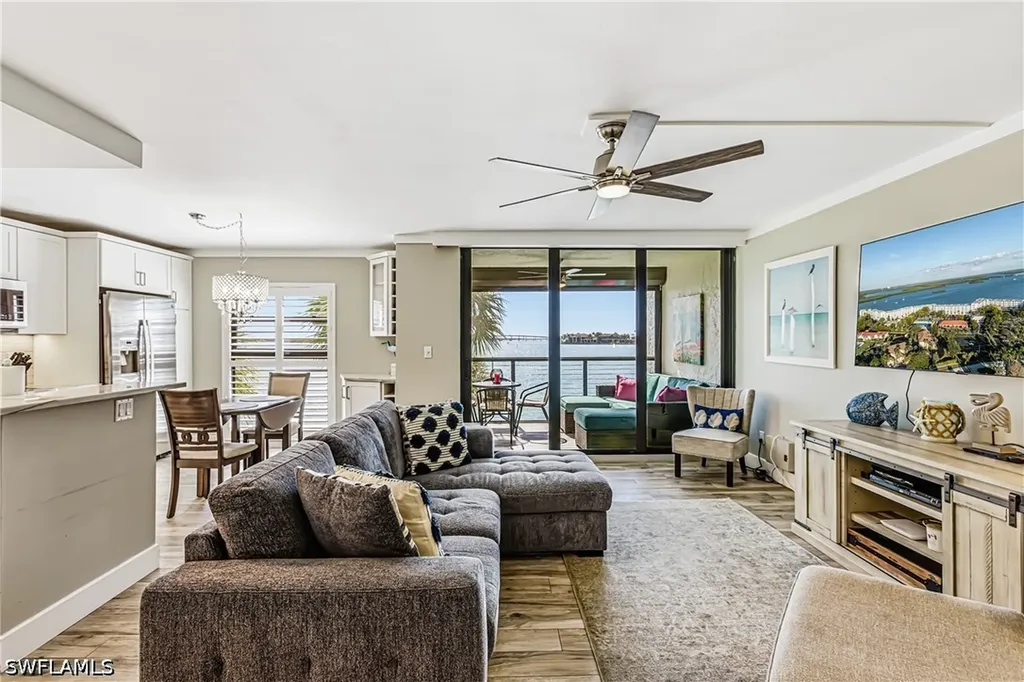 1085 Bald Eagle Drive Marco Island FL 34145