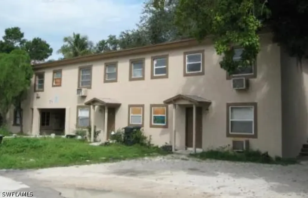 3619 Seminole Avenue Fort Myers FL 33916