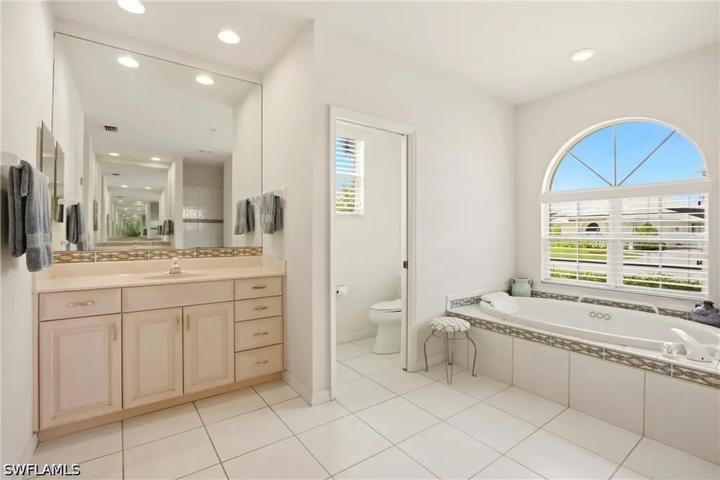10815 Phoenix Way Naples FL 34119