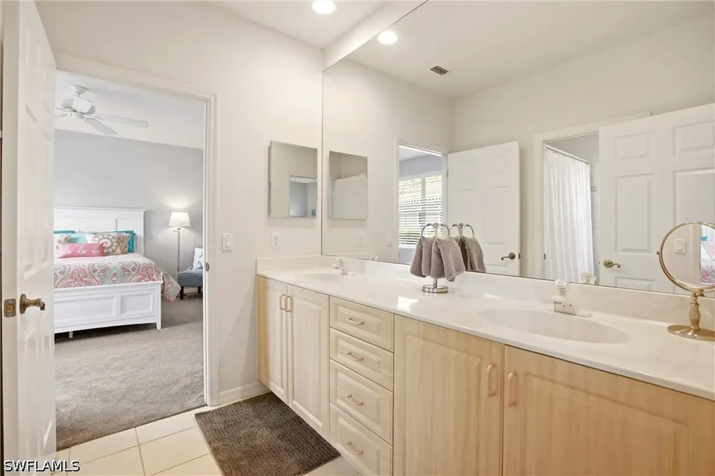 10815 Phoenix Way Naples FL 34119