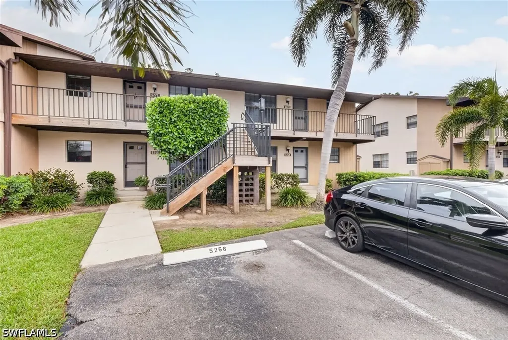 5270 Treetops Drive Naples FL 34113