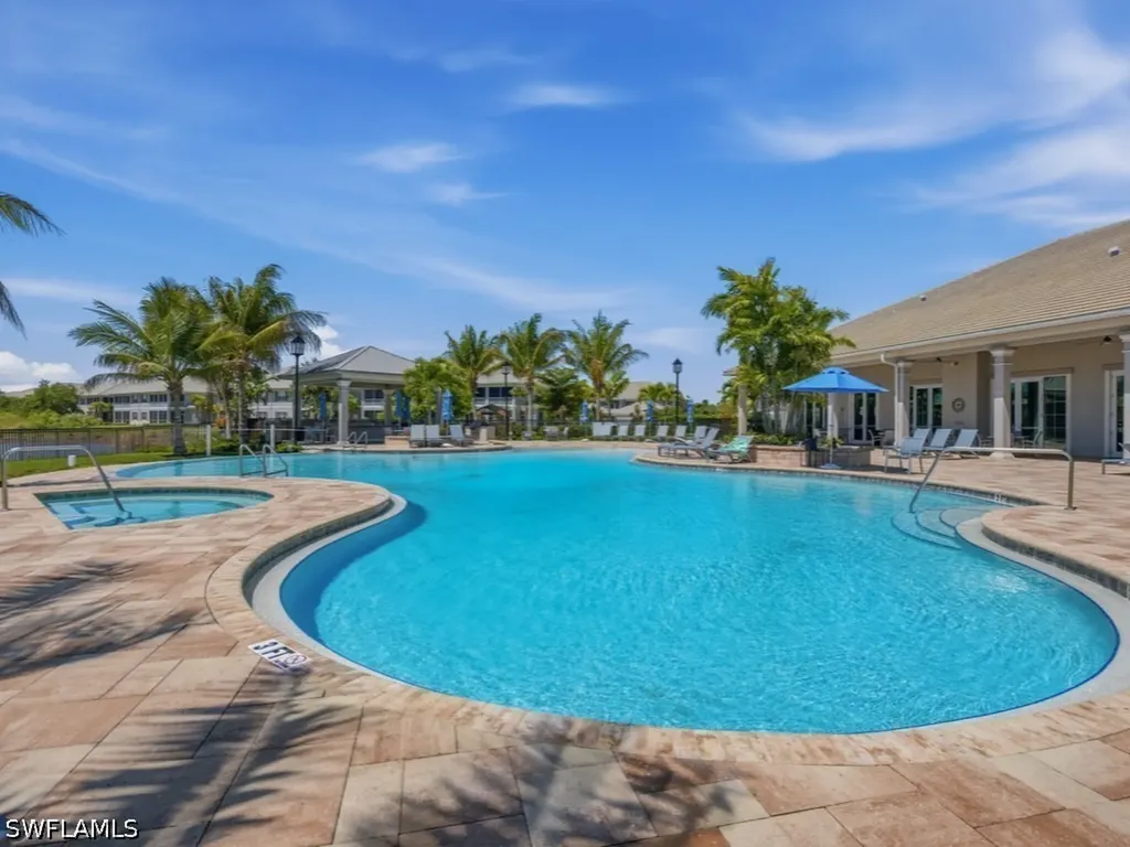 171 Indies Drive E Naples FL 34114