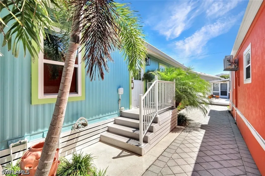 414 Papaya Street Goodland FL 34140