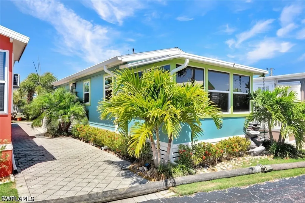414 Papaya Street Goodland FL 34140