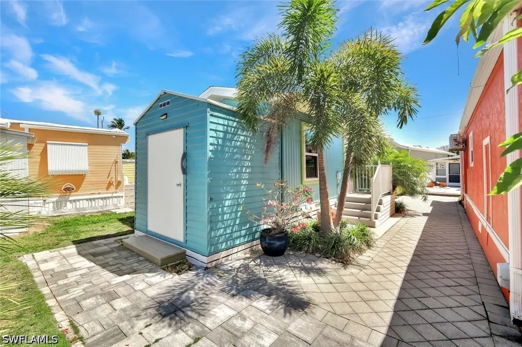 414 Papaya Street Goodland FL 34140