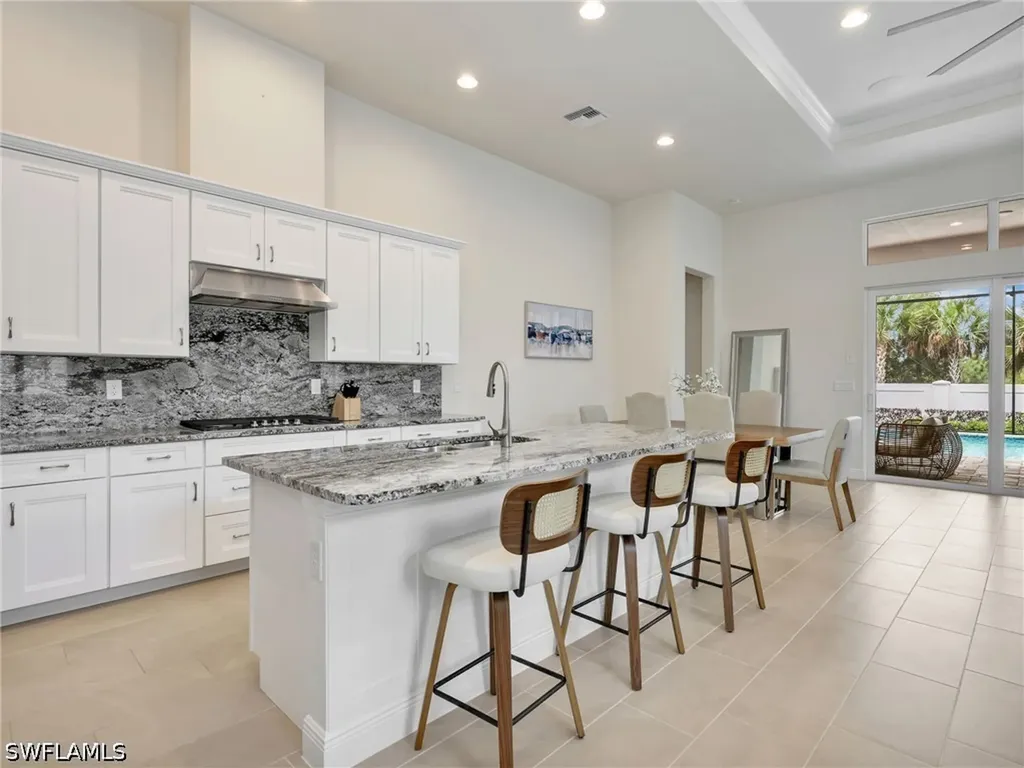 9288 Cayman Drive Naples FL 34114