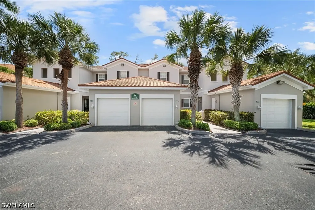 970 Peggy Circle Naples FL 34113