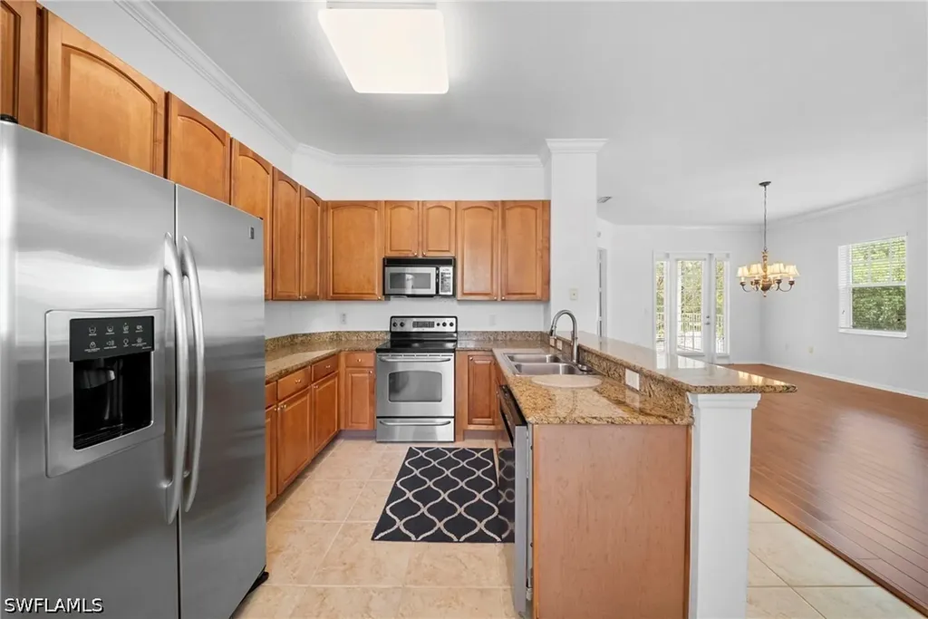 970 Peggy Circle Naples FL 34113