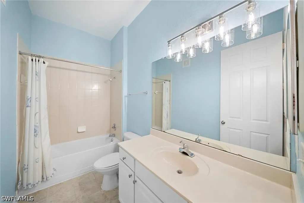 970 Peggy Circle Naples FL 34113