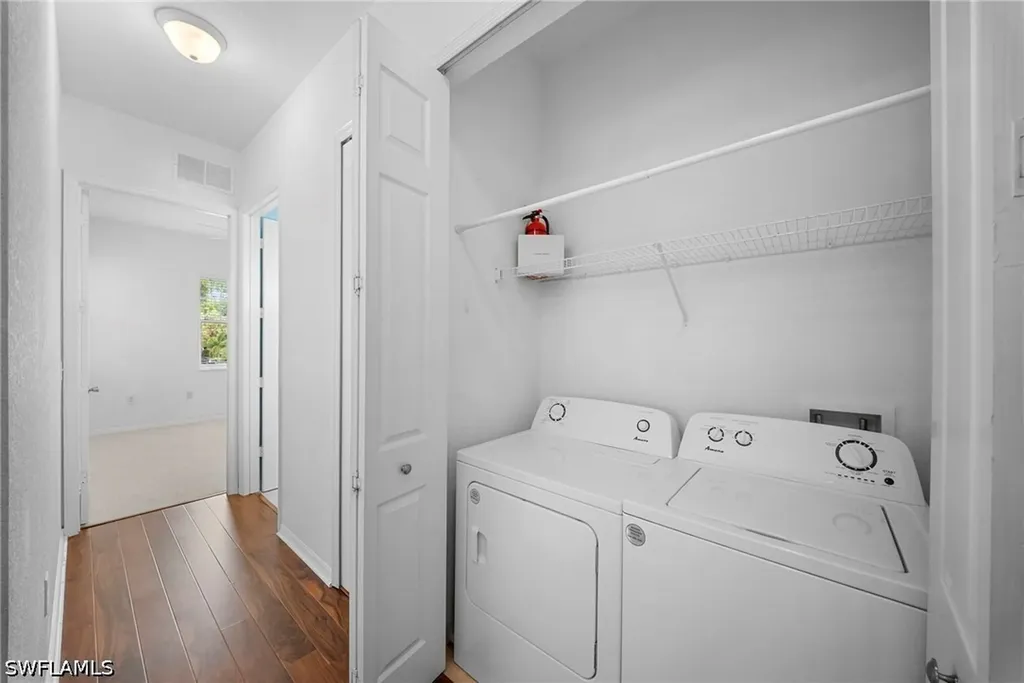 970 Peggy Circle Naples FL 34113
