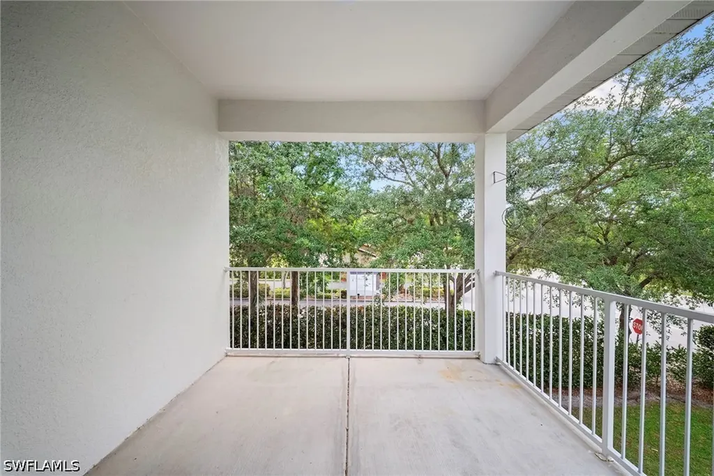 970 Peggy Circle Naples FL 34113