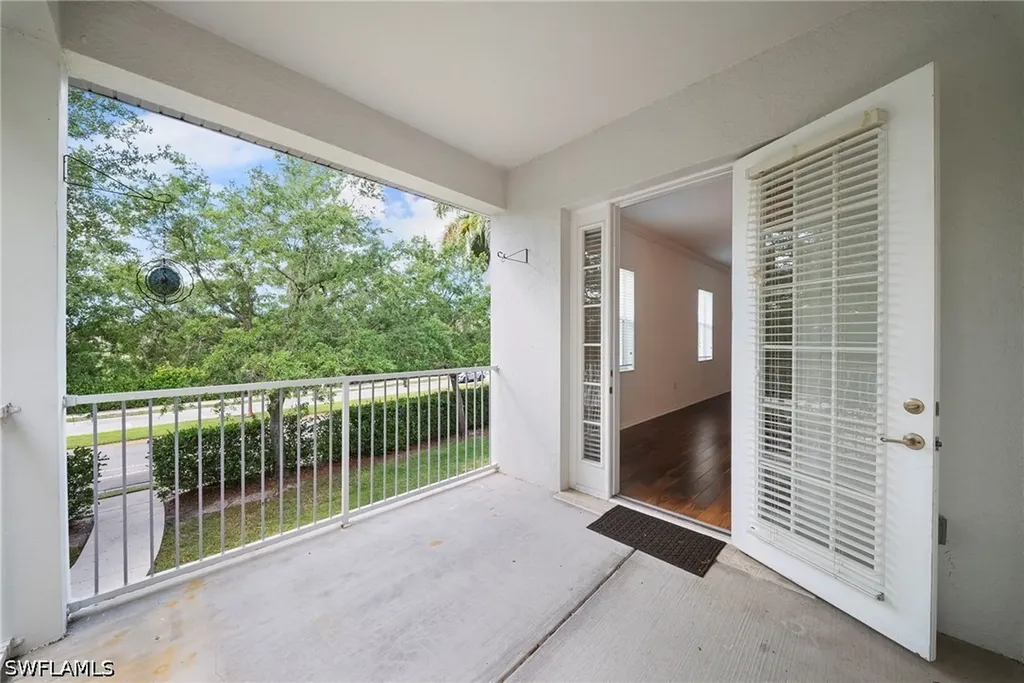 970 Peggy Circle Naples FL 34113