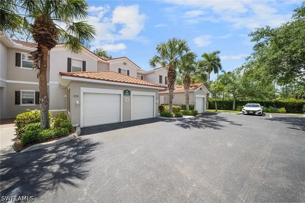 970 Peggy Circle Naples FL 34113