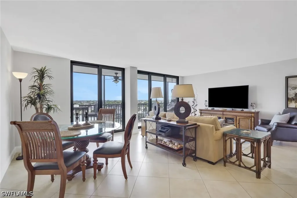 10420 Gulf Shore Drive Naples FL 34108