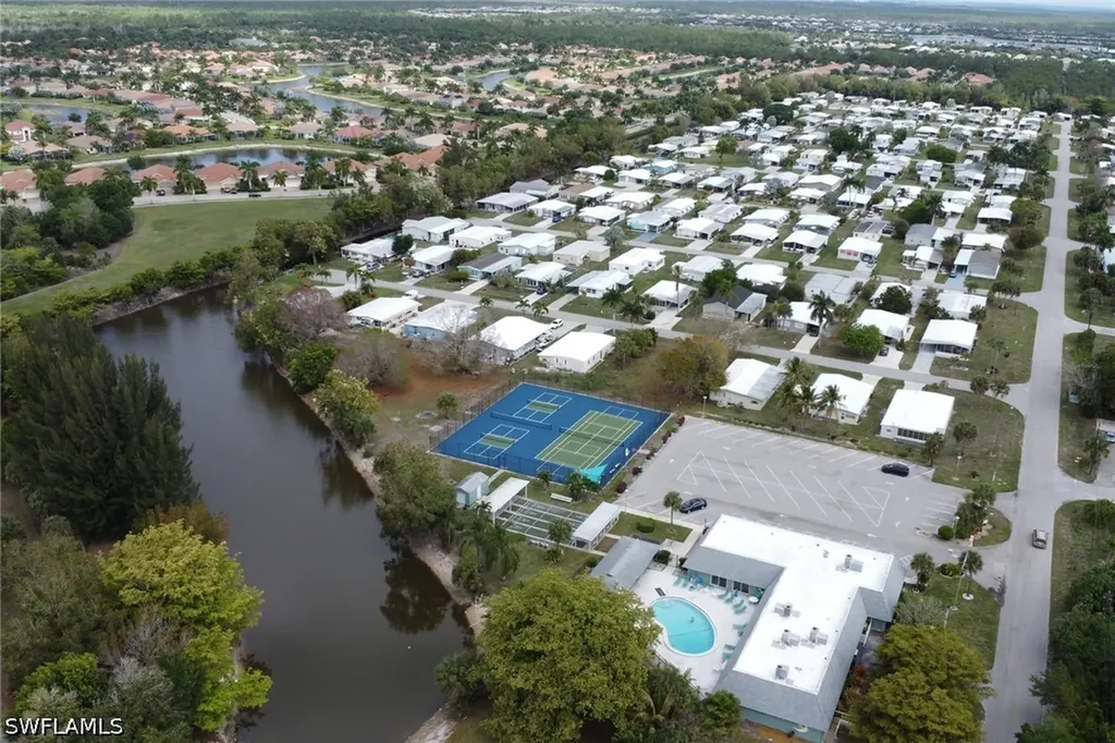220 Ocean Reef Lane Naples FL 34114