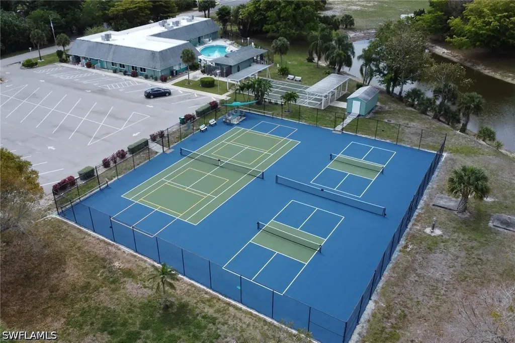 220 Ocean Reef Lane Naples FL 34114