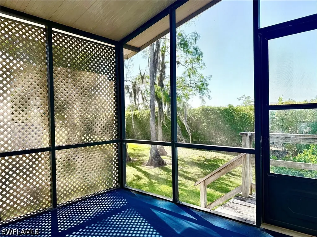 435 Cheetah Drive Naples FL 34114