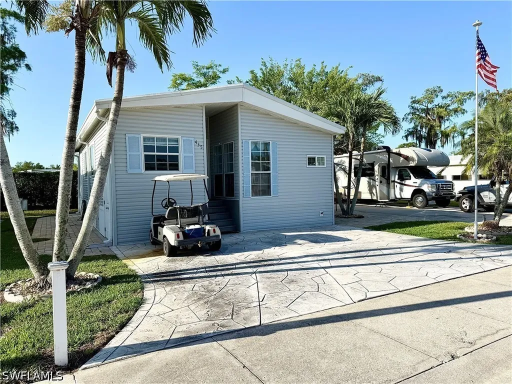 435 Cheetah Drive Naples FL 34114