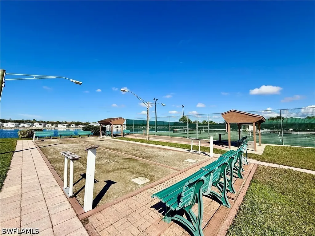 435 Cheetah Drive Naples FL 34114