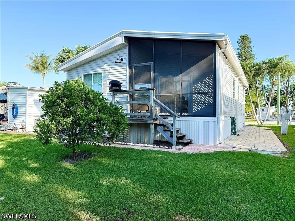 435 Cheetah Drive Naples FL 34114