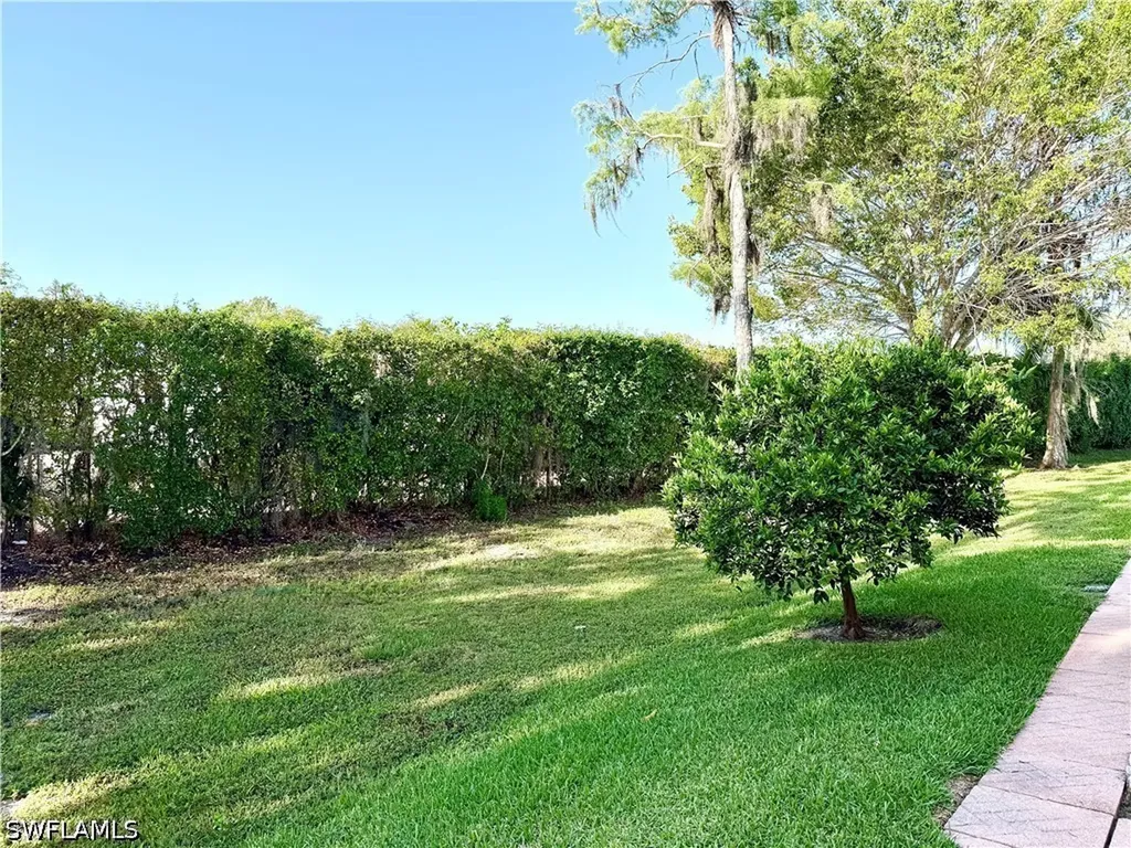 435 Cheetah Drive Naples FL 34114