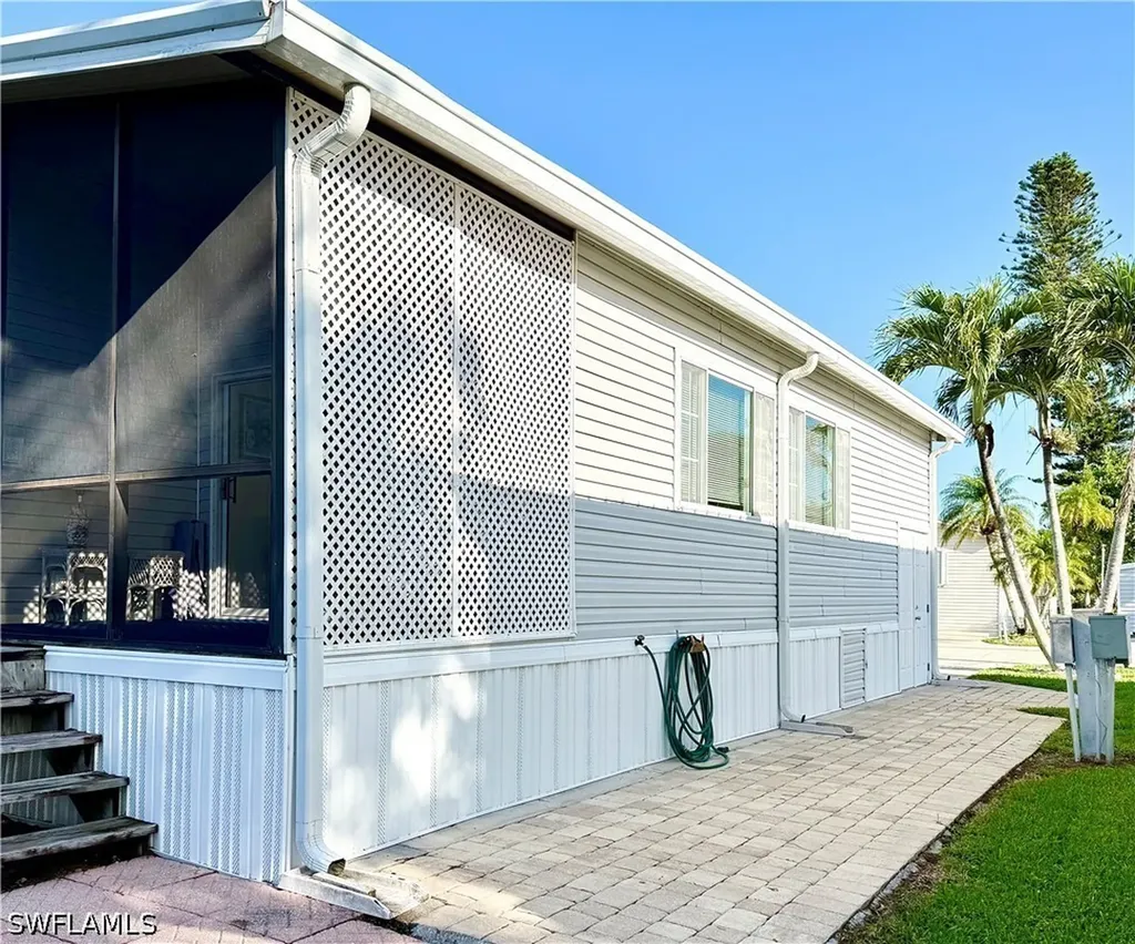 435 Cheetah Drive Naples FL 34114